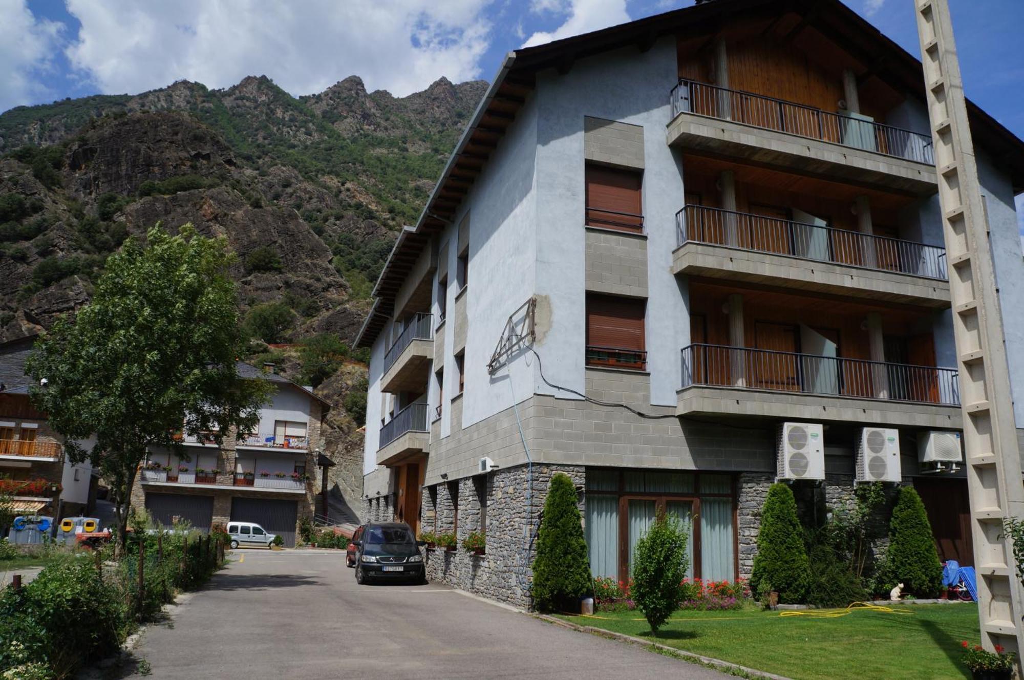 Hotel Puitavaca Ribera de Cardós Dış mekan fotoğraf